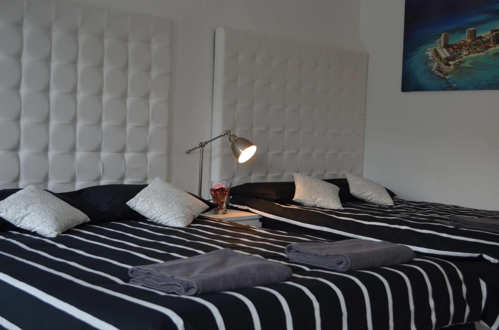 Miami Club Resort Miami Beach Bagian luar foto